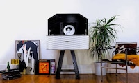 Stylishly Textural Turntables Image 1