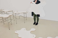 Playful Wavy Table Designs Image 2