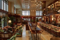 Warm Persian-Inspired Restaurants Image 5