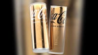 Gold Trophy-Themed Soda Cans Image 2