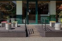 Contrasting Element Concrete Stools Image 7