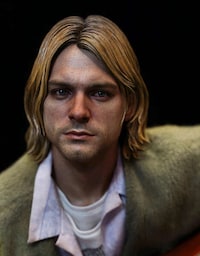 Hyperrealistic Musician Figurines Image 2