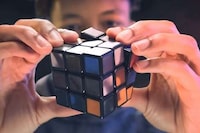 Cubic Color-Changing Puzzle Toys Image 1
