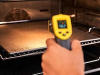 Commercial-Grade Pizza Pans Image 3