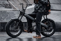 Moped-Style Urban Commuter eBikes Image 1