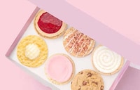 Strawberry Crumb Cake Cookies Image 1