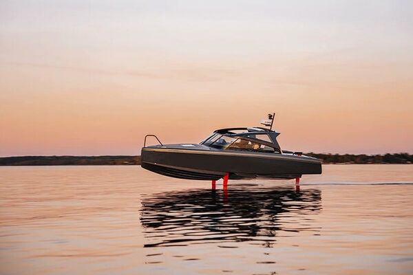 Electric Hydrofoil Watercrafts