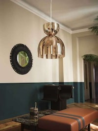 Luxe Intricate Glass Lighting Image 1
