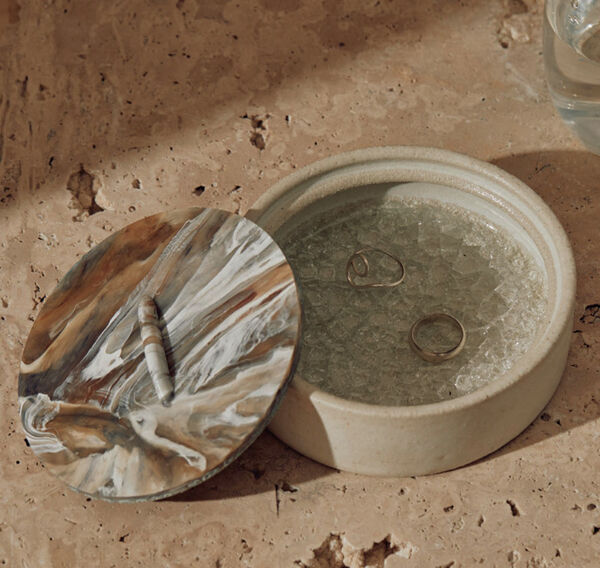 Innovative Ceramic Tableware