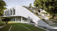 Plant-Covered Concrete Homes Image 3