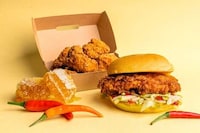 Honey-Themed Chicken Menus Image 2