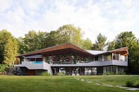 Angular Modern Lakeside Houses Image 2