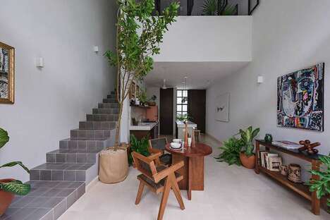 High-Ceiling Vacation Homes