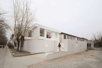Sculptural Concrete Hotel Designs Image 2