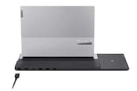 Cord-Free Laptop Charging Hubs Image 3