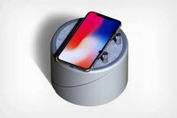 Shifting Orientation Smartphone Docks Image 5