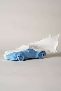 Dynamic Car-Themed Structures Image 1