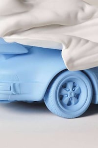 Dynamic Car-Themed Structures Image 3