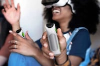 VR-Compatible Gaming Controllers Image 5