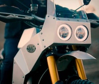 Angularly Accented Motorcycle Models Image 3