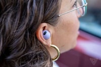 Wireless 3D-Audio Earbuds Image 1