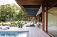 Angular Modern Lake Houses Image 3