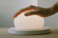 Touch-Enhanced Glass Lamps Image 2