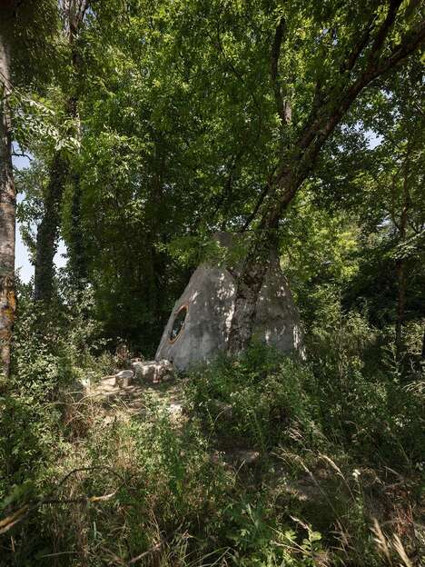 Boulder-Resembling Cabin Designs