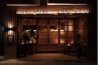 Elegant Restaurant Interiors Image 1