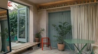 Light-Filled Garden Offices Image 3