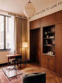 Authentic Hotel Interiors Image 3