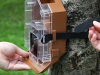 Camera-Compatible Bird Feeders Image 3