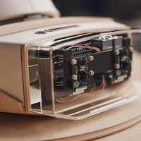 Wooden Retro-Style VR Headsets Image 2