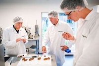 Plant-Based Fish Fillets Image 2