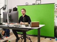 Portable Extra-Wide Green Screens Image 4