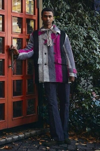 Pattern-Heavy Fashion Capsules Image 3