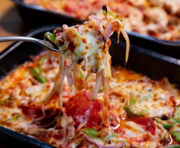 Dough-Free Pizza Bowls