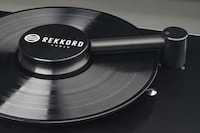 Surface-Suction Record Cleaners Image 1