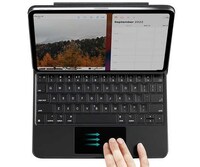 Malleable Magnetic Tablet Cases Image 3