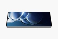 Flagship Triple-Camera Smartphones Image 2