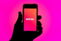 Dating Safety Features Image 1