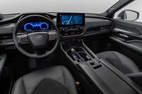 Stylish High-End Midsize SUVs Image 3