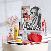 Valentine&rsquo;s Day Beauty Boxes Image 1