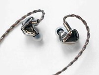High-Quality Ear Monitors Image 2