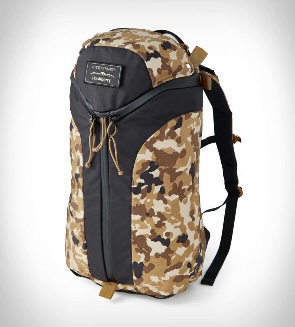 Collaboration Backpack Ranges : Huckberry x Mystery Ranch Desert Tracks  Collection