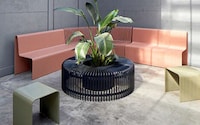 Ribbon-Inspired Curvaceous Furniture Image 3
