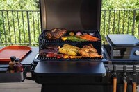 Redesigned Touchscreen Controlled Grills Image 3