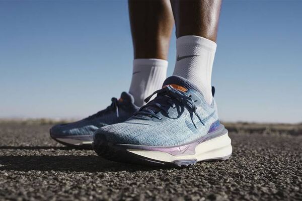 Nike's Air More Uptempo Goes Chrome For Summer 2023 - Sneaker News