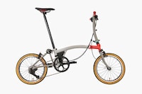 High-Performance Commuter Bikes Image 2