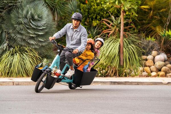 Family-Friendly Electric Cargo Bikes Image 2